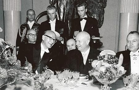 100 év története inti arra az EU-tag finneket, hogy vigyázzanak a NATO-tagsággal