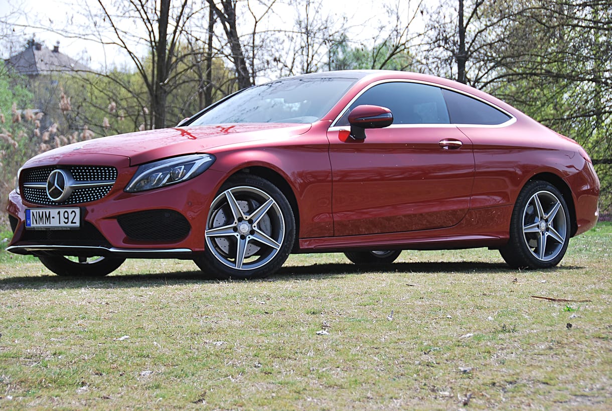 Mercedes C-osztály kupé teszt: nem jönni, megérkezni