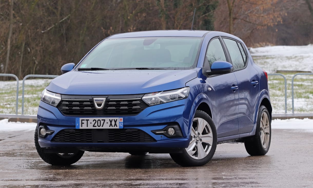 Szégyentelen árharcos: kipróbáltuk a 3,4 millió forinton nyitó teljesen új Dacia Sanderót