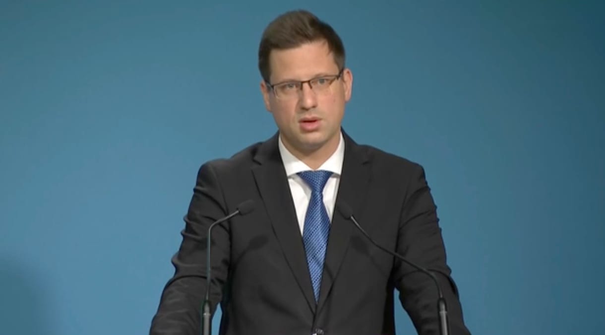 Gulyás: Petry álláspontja a migrációról visszafogott, európai, kulturált