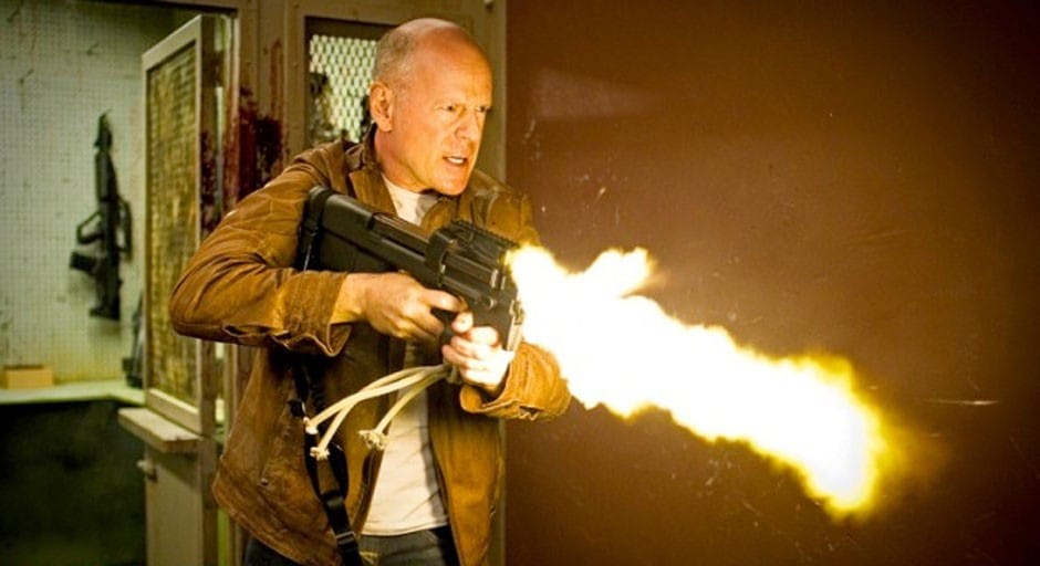 Bruce Willis tűzbe jött