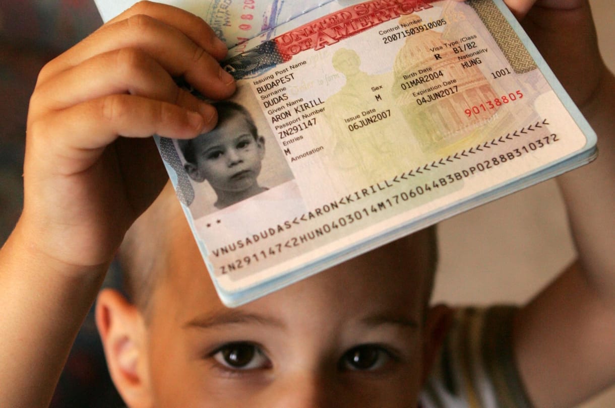 Bénázik a külügy: kafkai helyzetben egy magyar Mexikóban