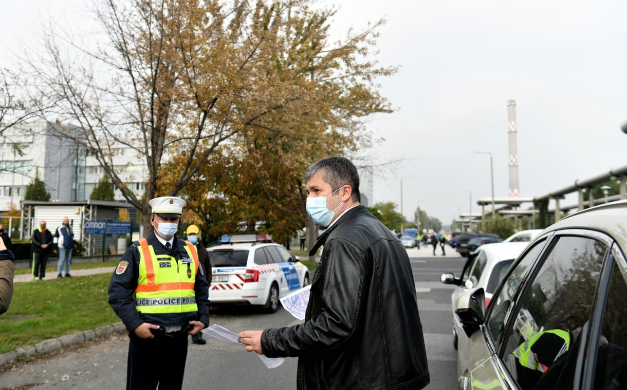 Hadházy hiába kérdezte meg Müllertől, hogy hány koronavírusost ápolnak egyes kórházakban