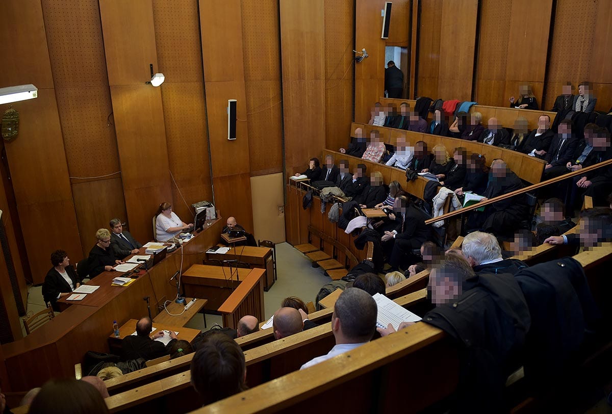 Hazaküldték a volt Barátok közt-színészt a nyelvvizsgacsalás tárgyalásáról