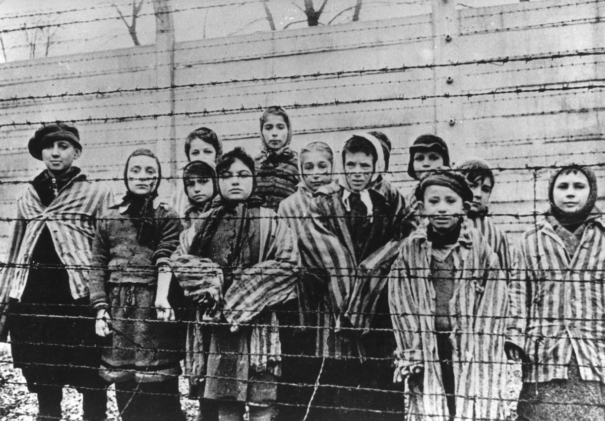 A nemzedékek közötti kísértetjárás – Auschwitz és a soá öröksége