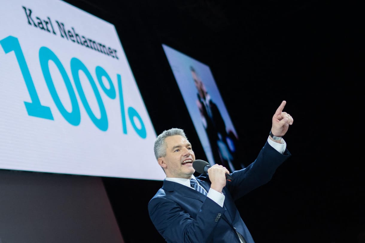 Balos irányt venne konzervatív pártjával Karl 