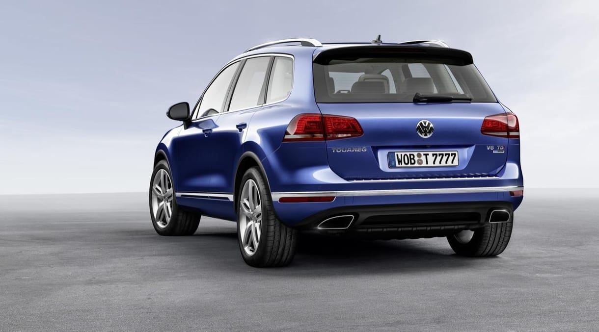 Vissza kell hívni több tízezer Volkswagen Touraeg terepjárót