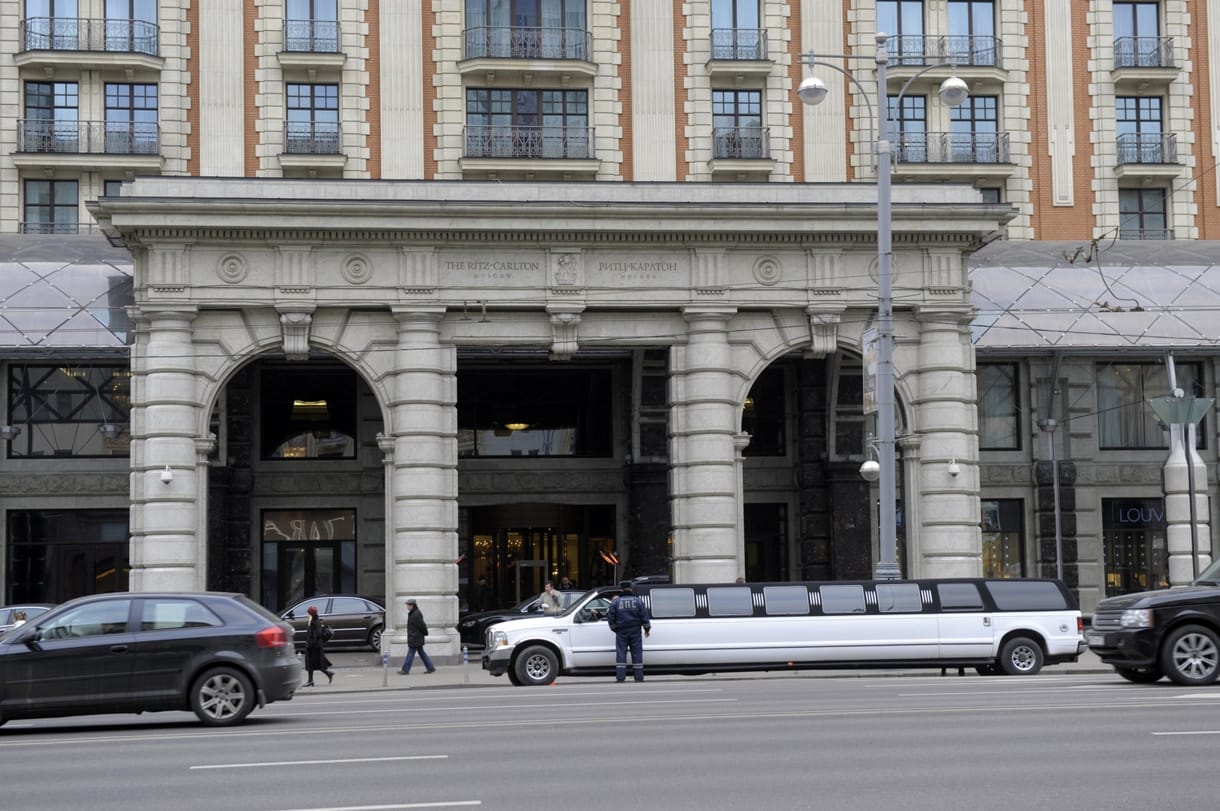 Magyar fejesek jártak a moszkvai hotelben, ahol Trump szexpartiját lefilmezhették