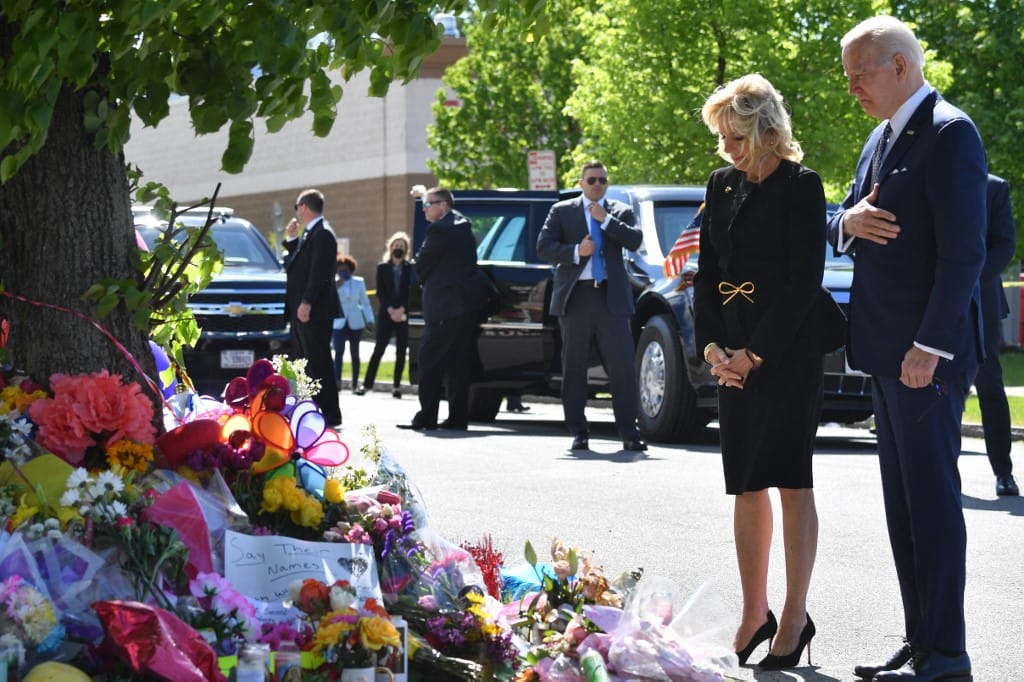 Joe Biden: A fehér felsőbbrendűség megmérgezi Amerikát