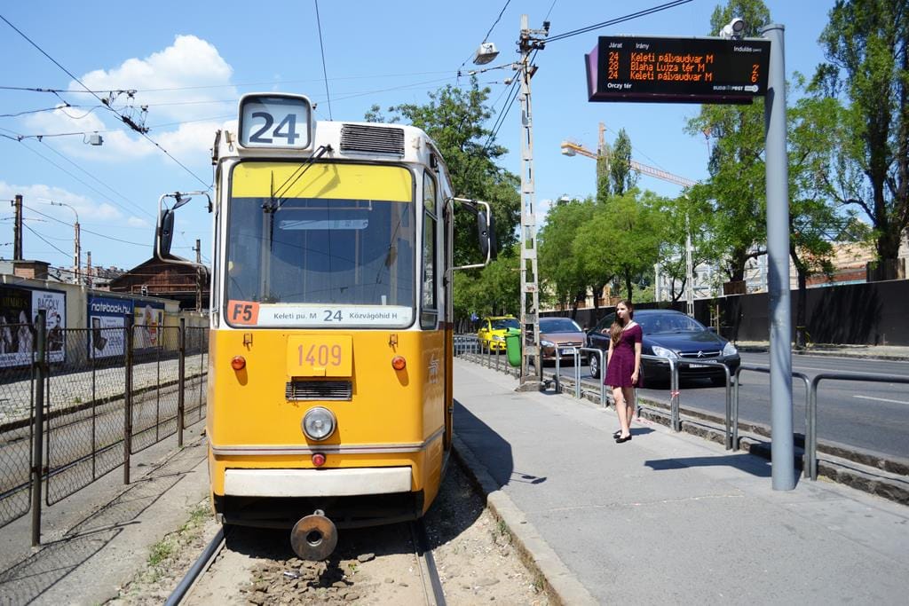 Miért nem lehet használni az üresen közlekedő villamosokat?