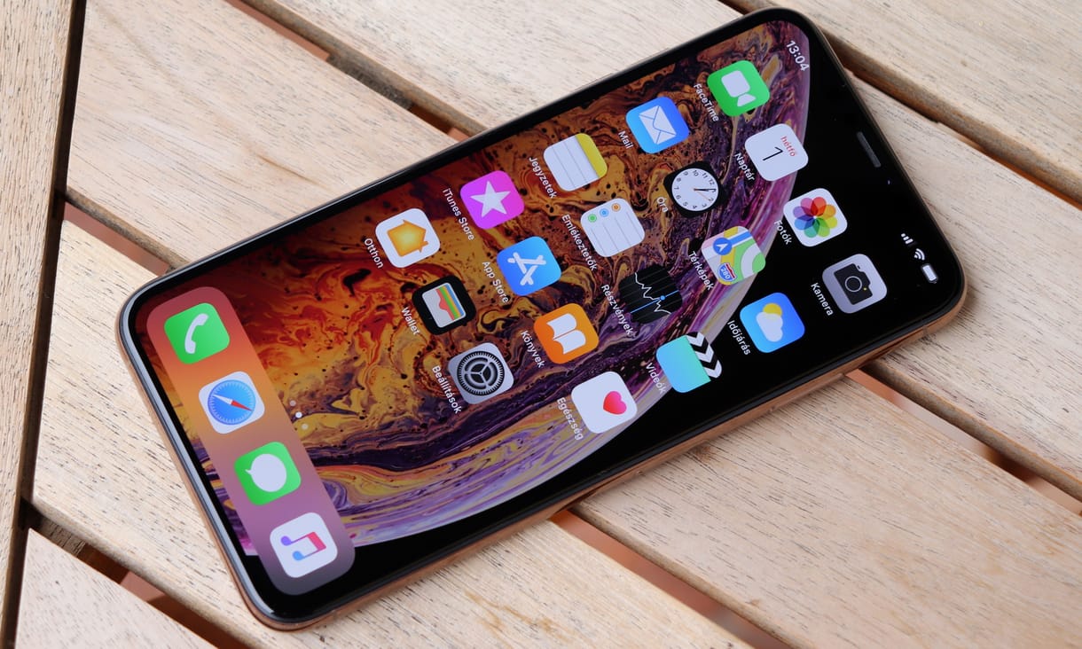 Teszt: az új iPhone tényleg nagyon gyors – de valami hihetetlenül lassan tölt