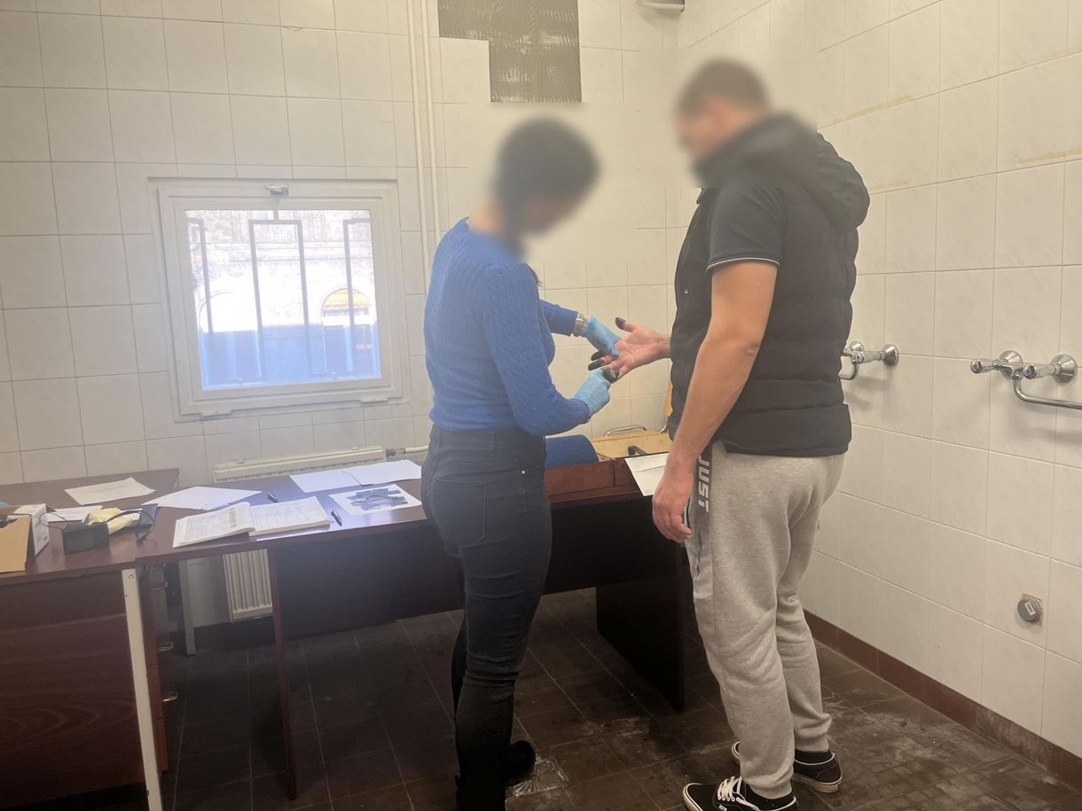 Letartóztatták azt a férfit, aki pornográf felvételeket készített ötéves unokahúgáról