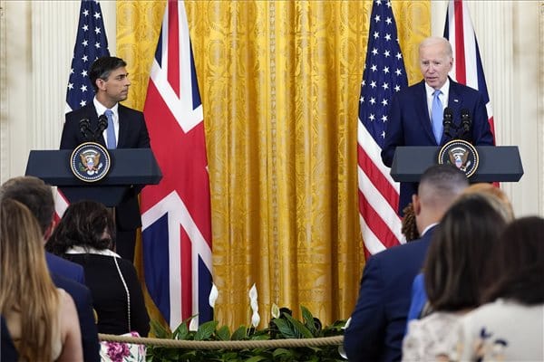 Új gazdasági megállapodást jelentett be Joe Biden és Rishi Sunak