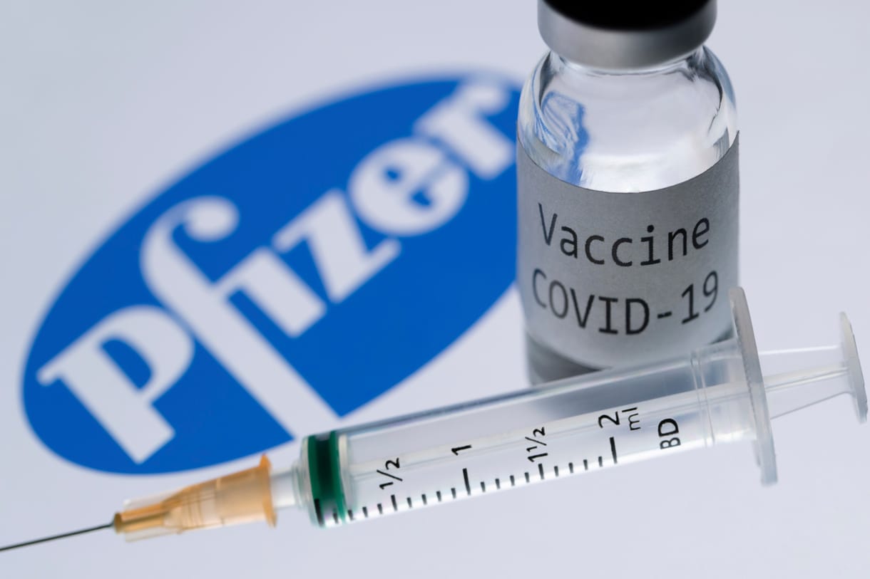 Pfizer: Még idén 80 ezer adag vakcina érkezik Magyarországra