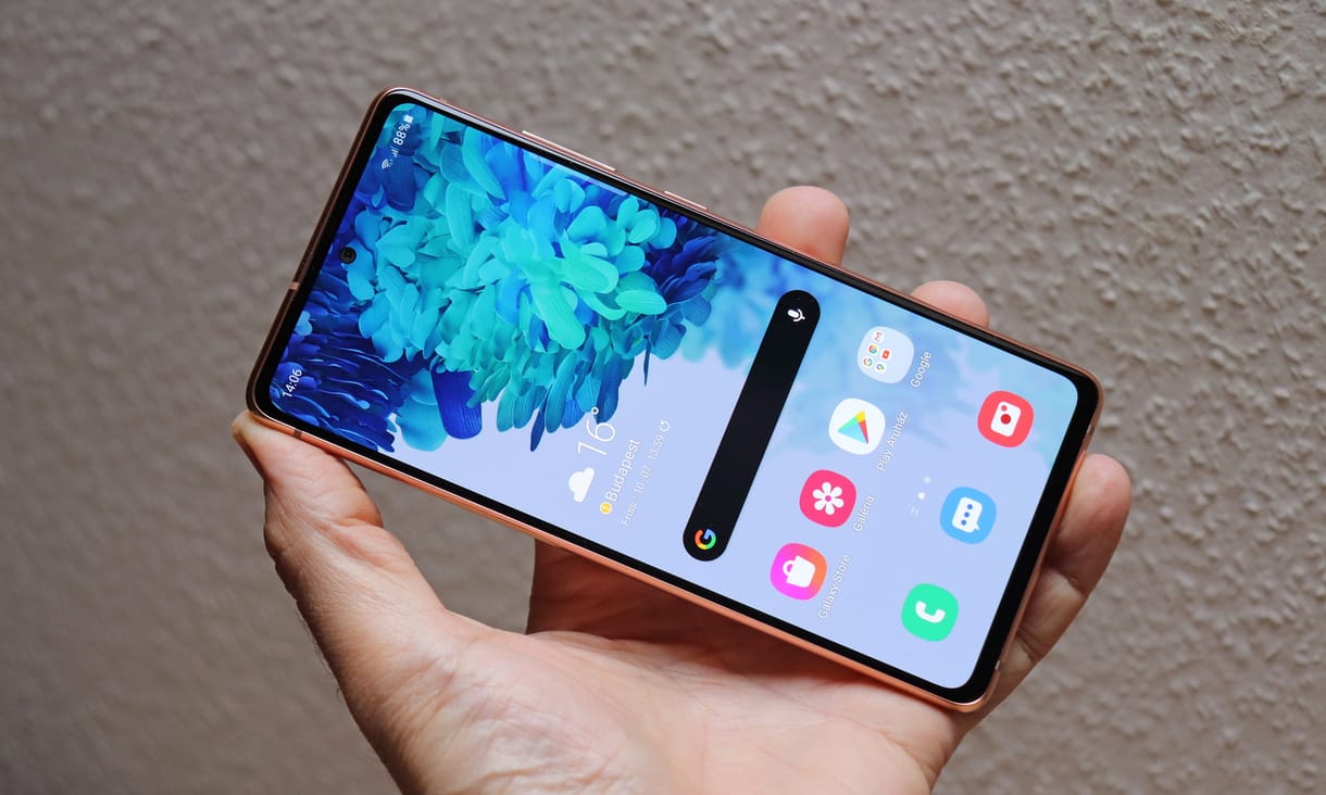 Önök kérték: Milyen a jóárasított Samsung Galaxy S20 FE csúcsmobil?