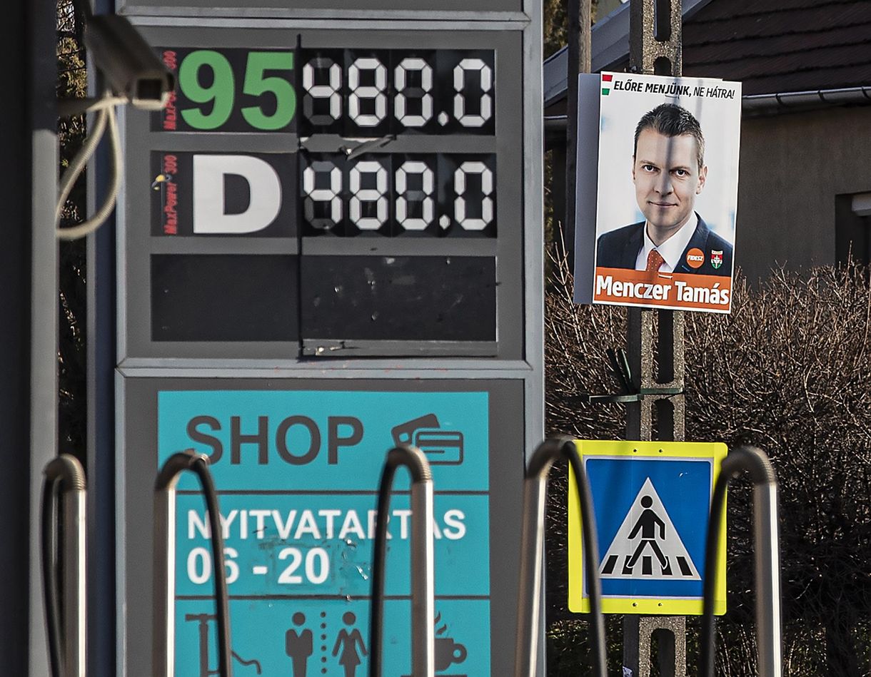 Most omlik rá a Fideszre a választási osztogatás, csak még nem látszik