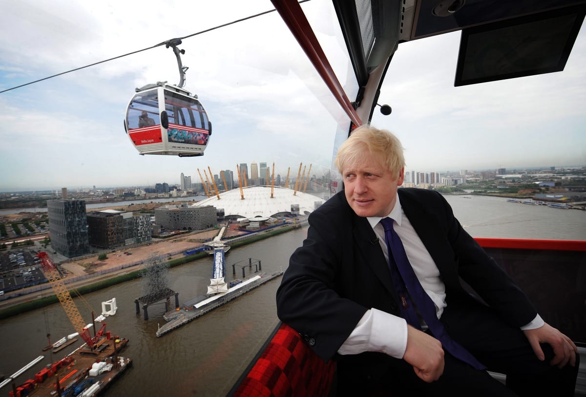 Extra panoráma jár a ma megnyitott függővasúthoz Londonban