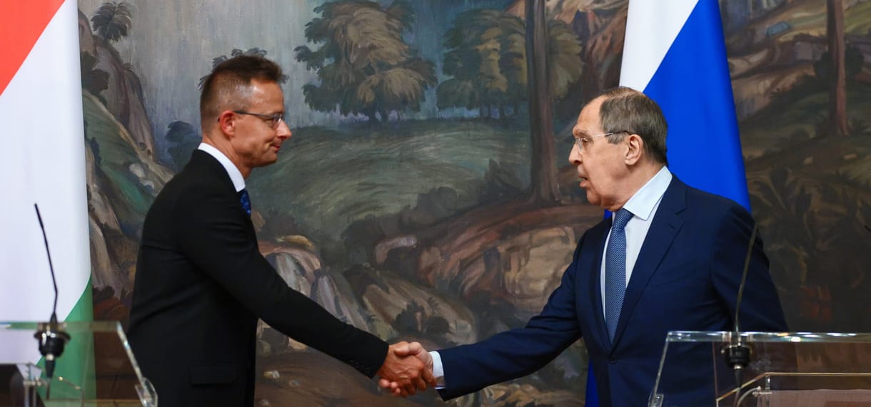 Szijjártó Moszkvában parolázott, az EU közben új szankciós csomagot készített – ez történt az orosz-ukrán háborúban csütörtökön