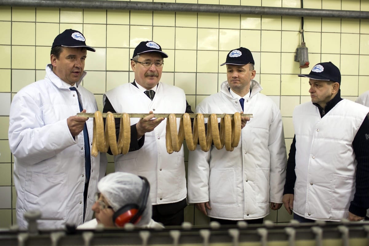 Kínos baki: nem létező hivatalt töltött be a trafikosztó fideszes