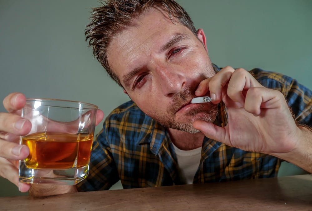 Megéri az alkohol mellett a cigit is letenni