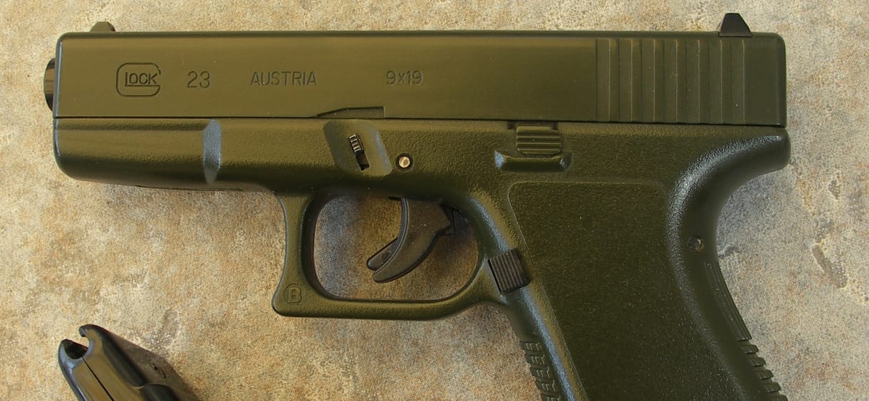 Igazi pisztolynak látszó airsoft fegyver okozott riadalmat az Óbudai Waldorf Iskolában