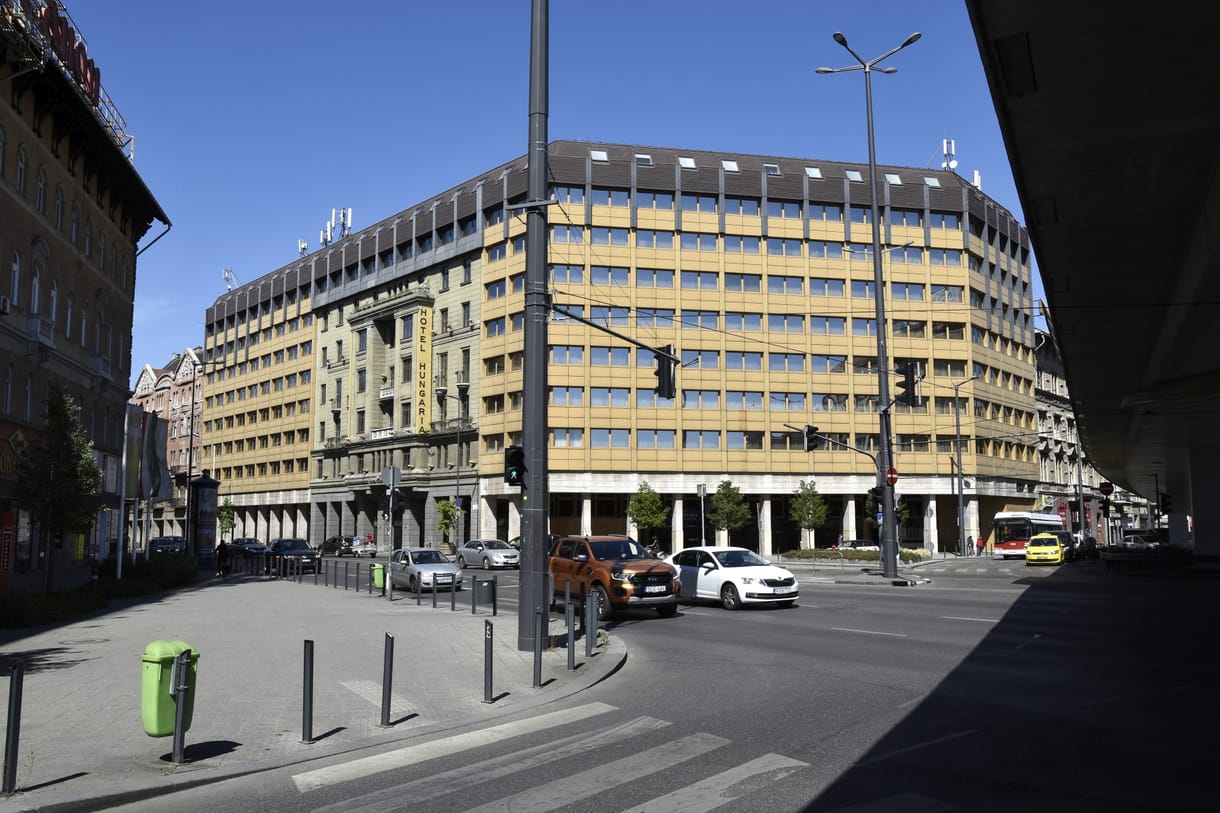 Bezár négy hónapra Magyarország legnagyobb szállodája, a Danubius Hotel Hungaria