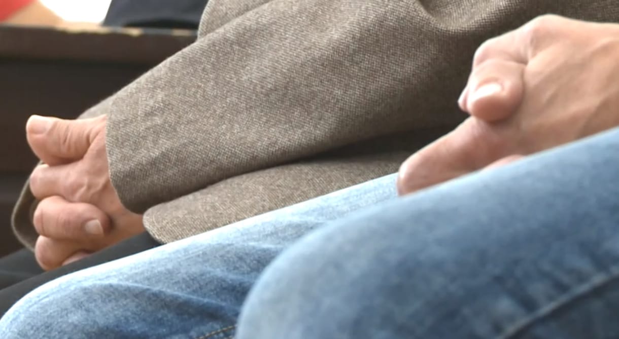 Meghalt a beosztottjuk, segítségnyújtás elmulasztásával vádolnak két férfit