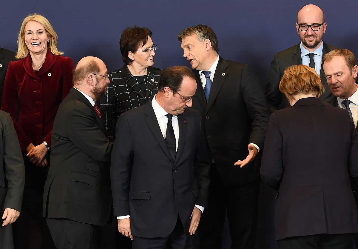 Hollande: Kirakhatják az EU-ból azt az országot, ahol a szélsőjobb kerül hatalomra