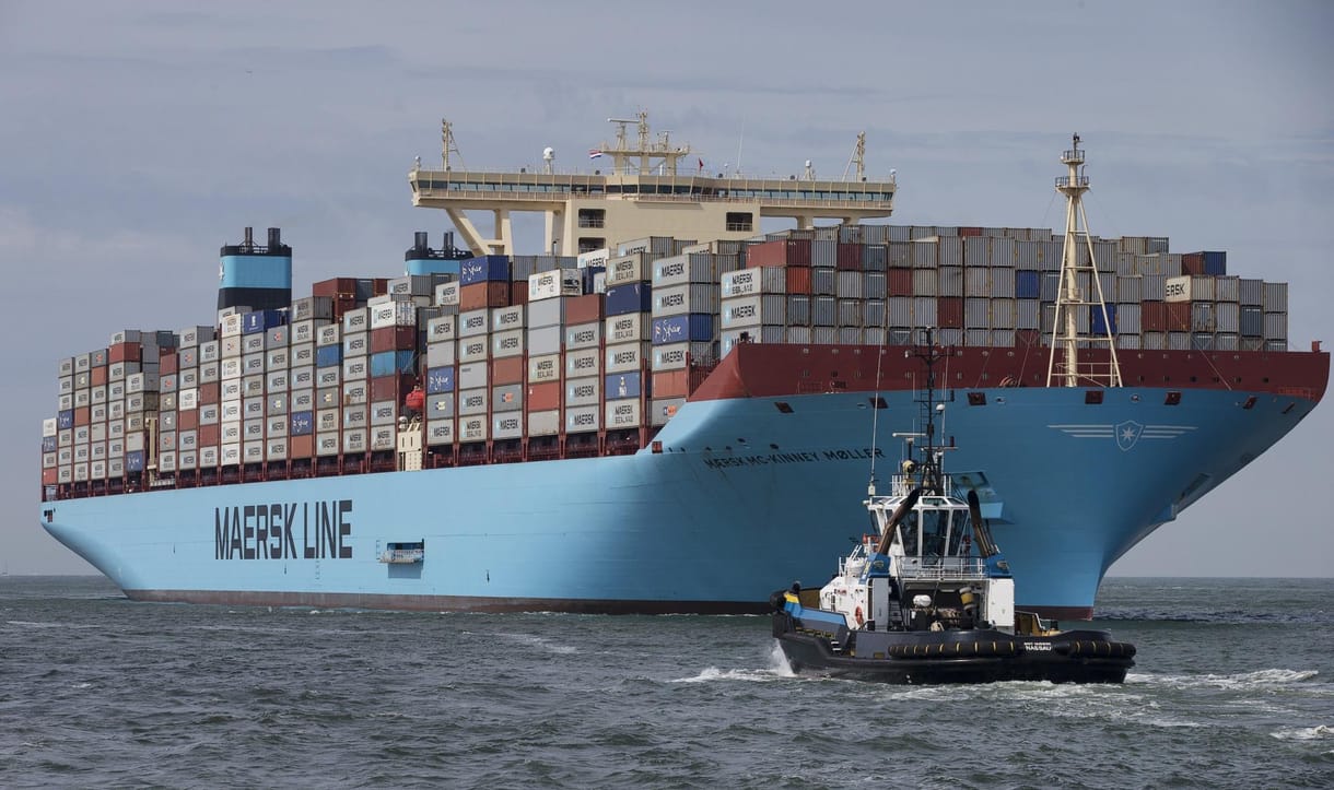 Mi lesz az ajándékainkkal? Szünetelteti a konténerszállítók forgalmát a Vörös-tengeren a Maersk