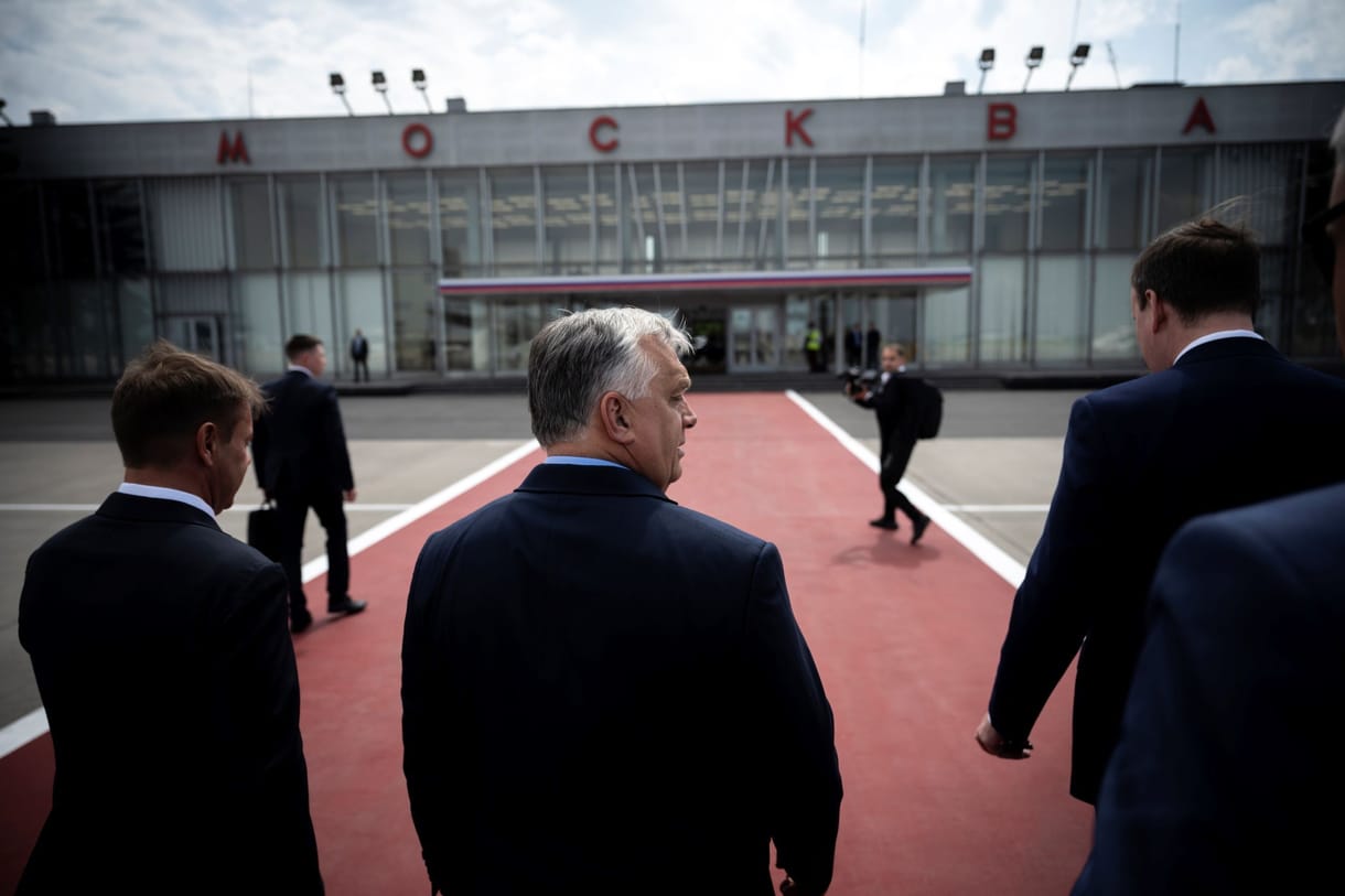 Orbán és a béke – az EU felháborodott, Kijev remél és Trumpra néz