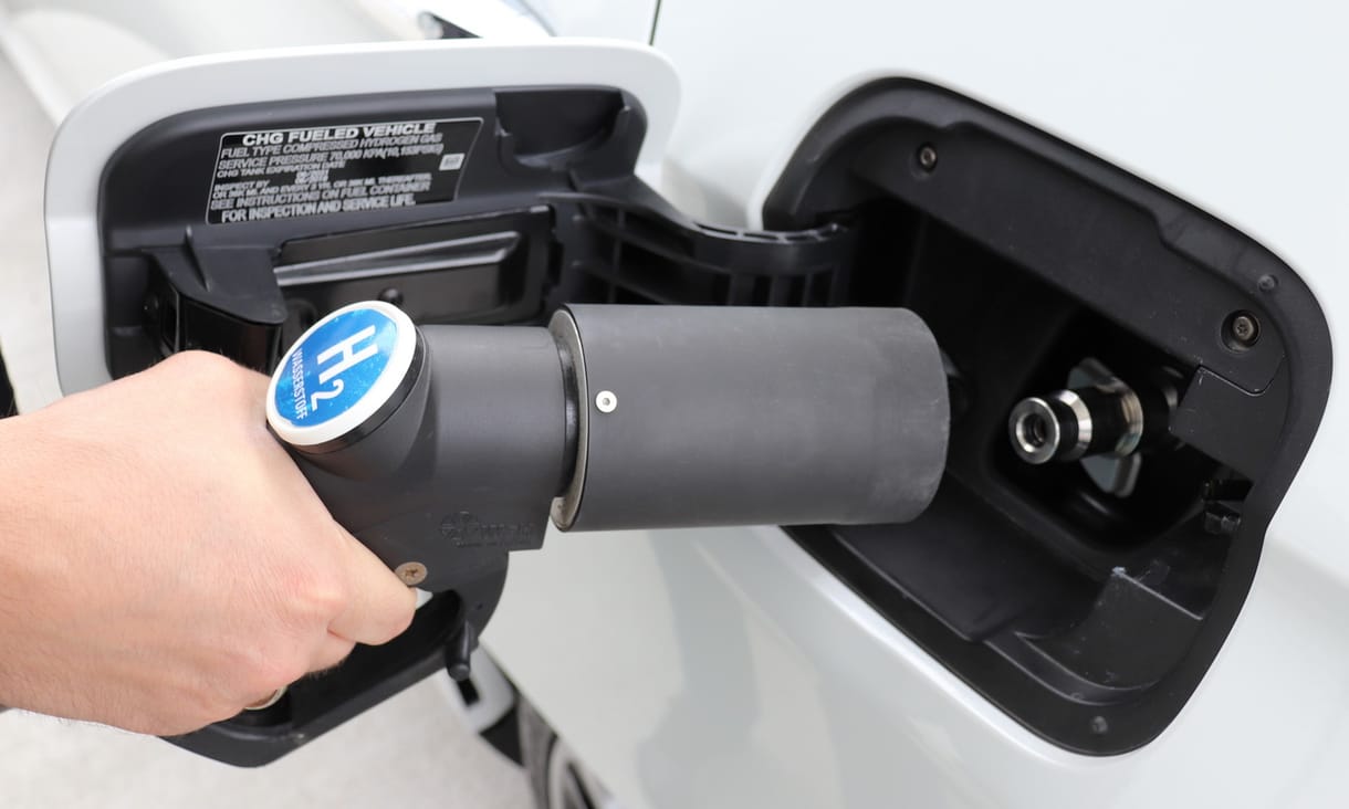 Van egy ország, ahol már az elektromos autókon túlra tekintenek