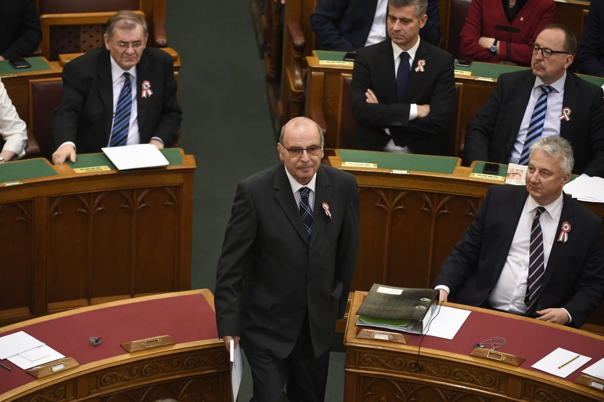 Első körben nem sikerült államfőt választani a parlamentben