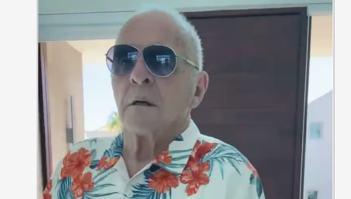Senki nem táncol úgy 83 évesen, mint Anthony Hopkins