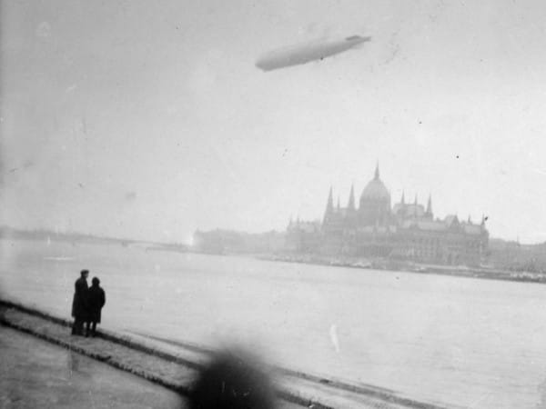 Azonosított repülő tárgy Budapest felett