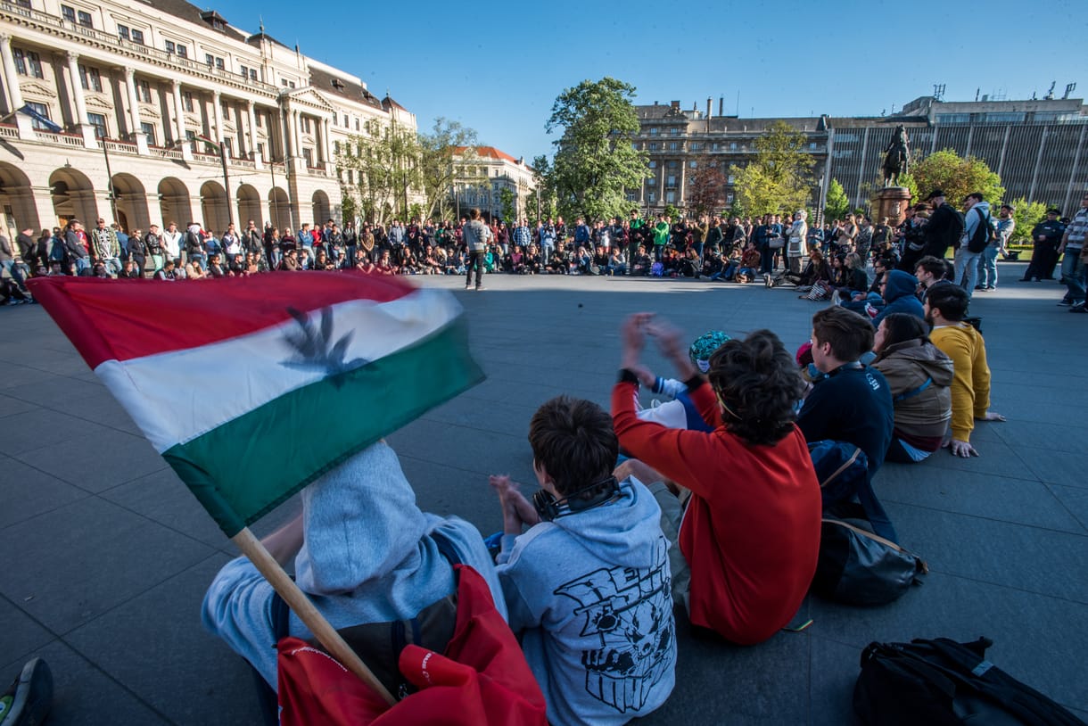 Alig páran voltak a fű legalizásáért szervezett tüntetésen - videó