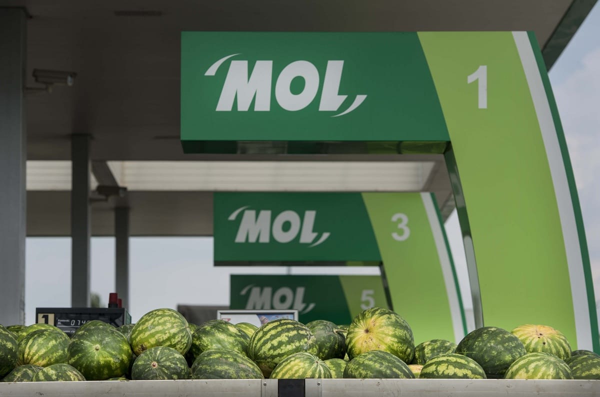 Akár vásárolnának is még a Molból az arabok