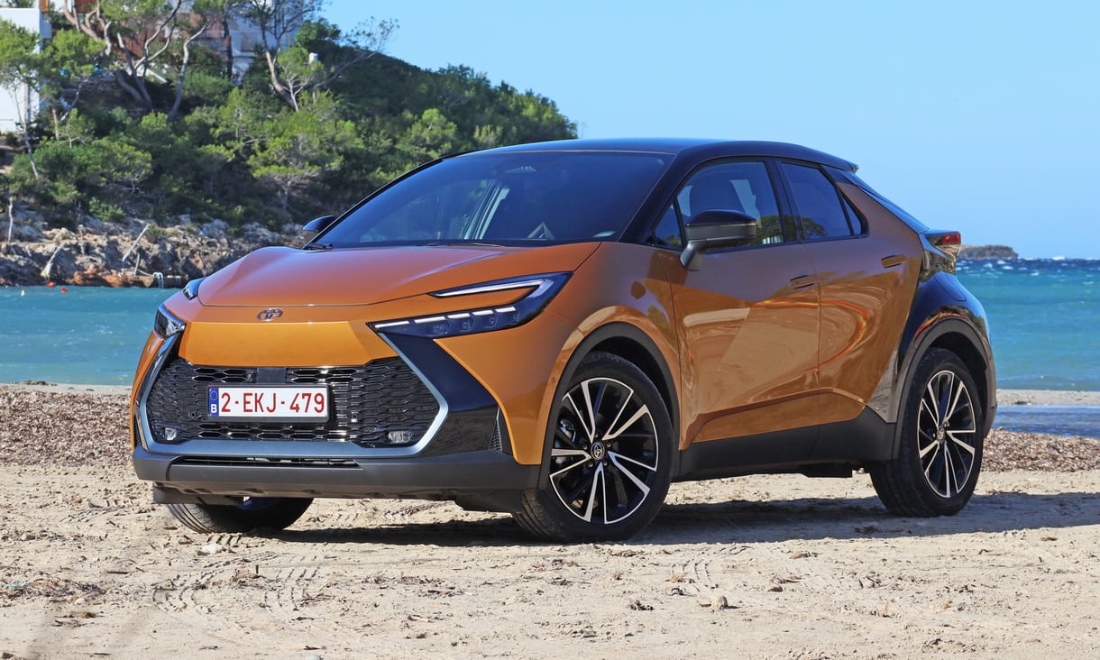 Oszd meg és uralkodj! Kipróbáltuk a vadonatúj Toyota C-HR-t