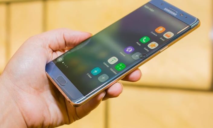 Nagyon durva dolgot tesz a Samsung: teljesen lenullázzák a problémás telefonjaikat