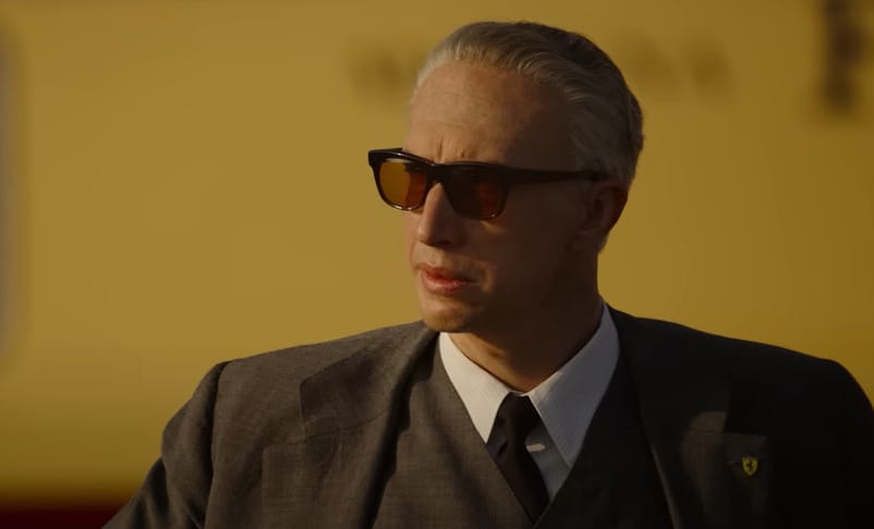 Kijött a „Ferrari” film trailere: Adam Driver száguld keresztül Olaszországon