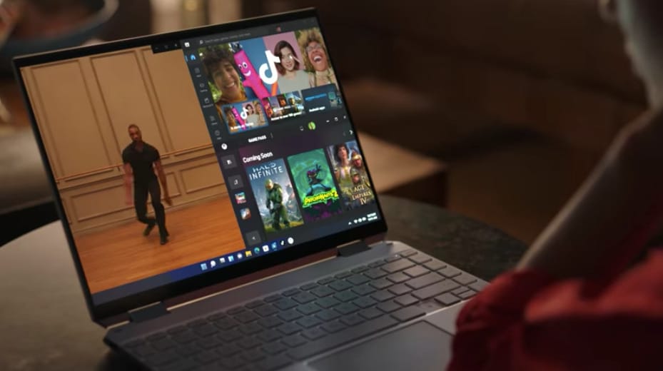 Beindult a gépezet, ontja a videókat a Microsoft a Windows 11-ről