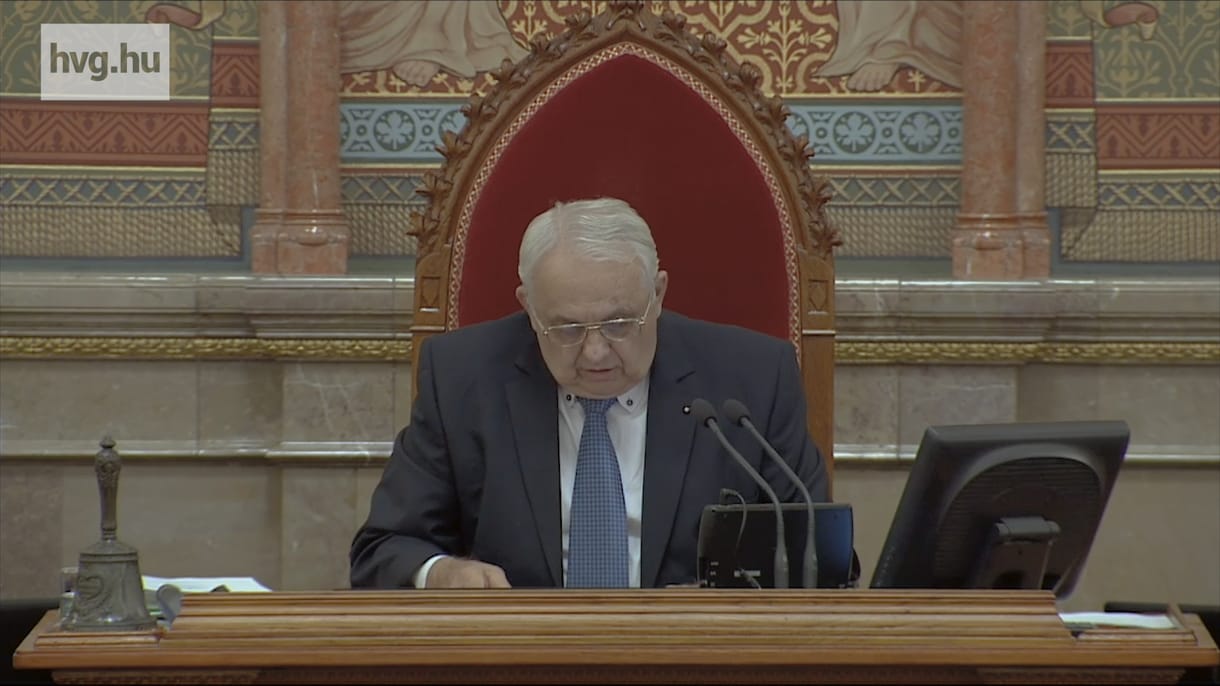 Latorcai János kimondta: Mahachulalongkornrajavidyalaya – videó