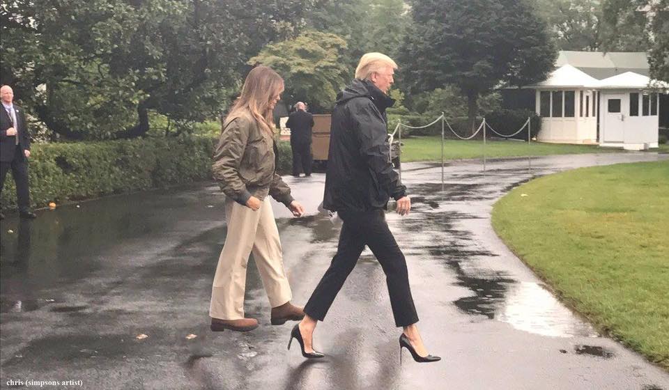 Mémek: könyörtelenül lecsapott az internet népe Melania Trump tűsarkújára