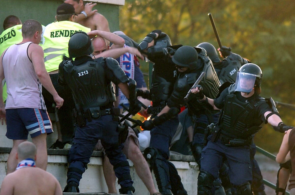 Miről ismerszik meg az agresszív rendőr?