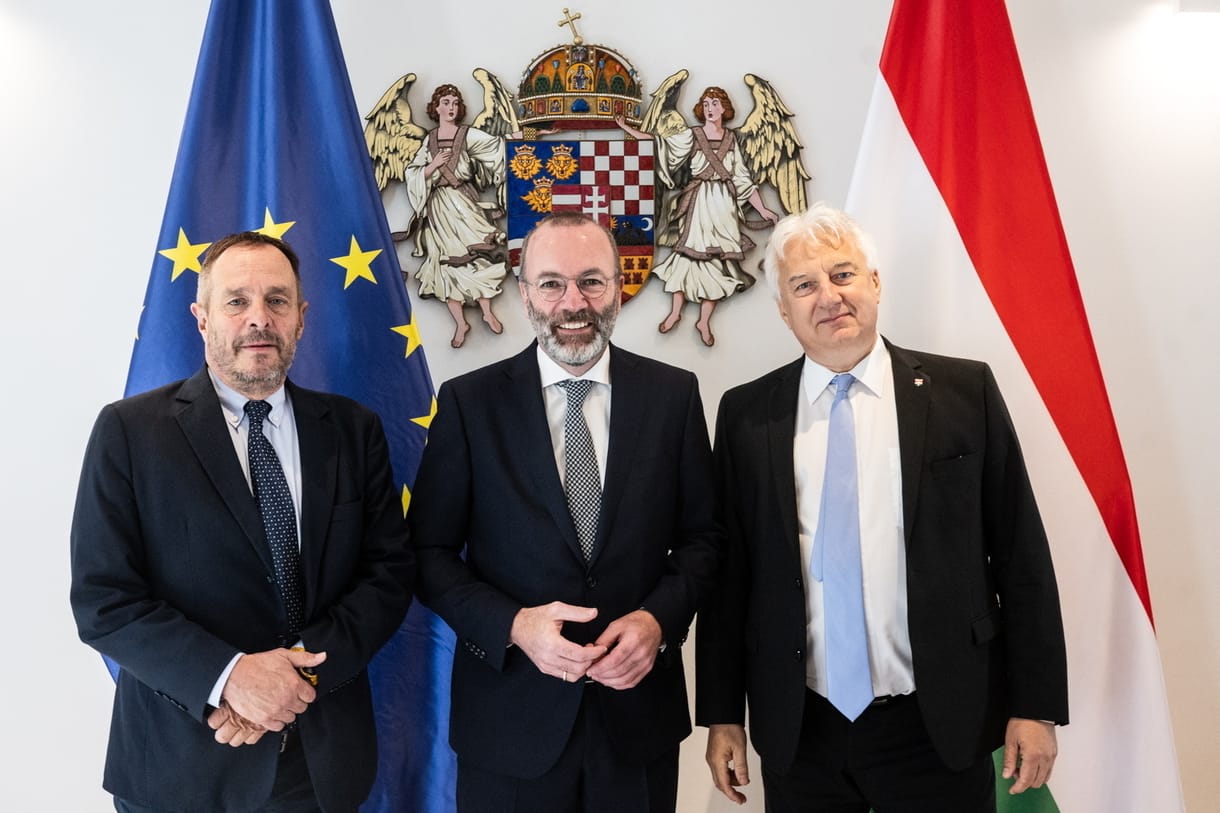 A KDNP kilép az Európai Néppártból, ha felveszik a Tisza Pártot