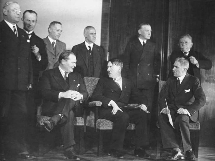 Amatőr régészek rejtélyes, kéz és láb nélküli csontvázakat találtak Hermann Göring egykori villájában