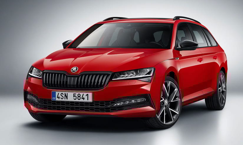 Cseh csúcsmodell: Magyarországon a 280 lóerős új Skoda Superb