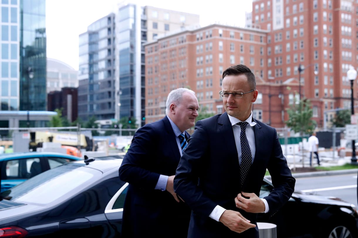 Szijjártó Péter amerikai fegyverekért lobbizott Washingtonban