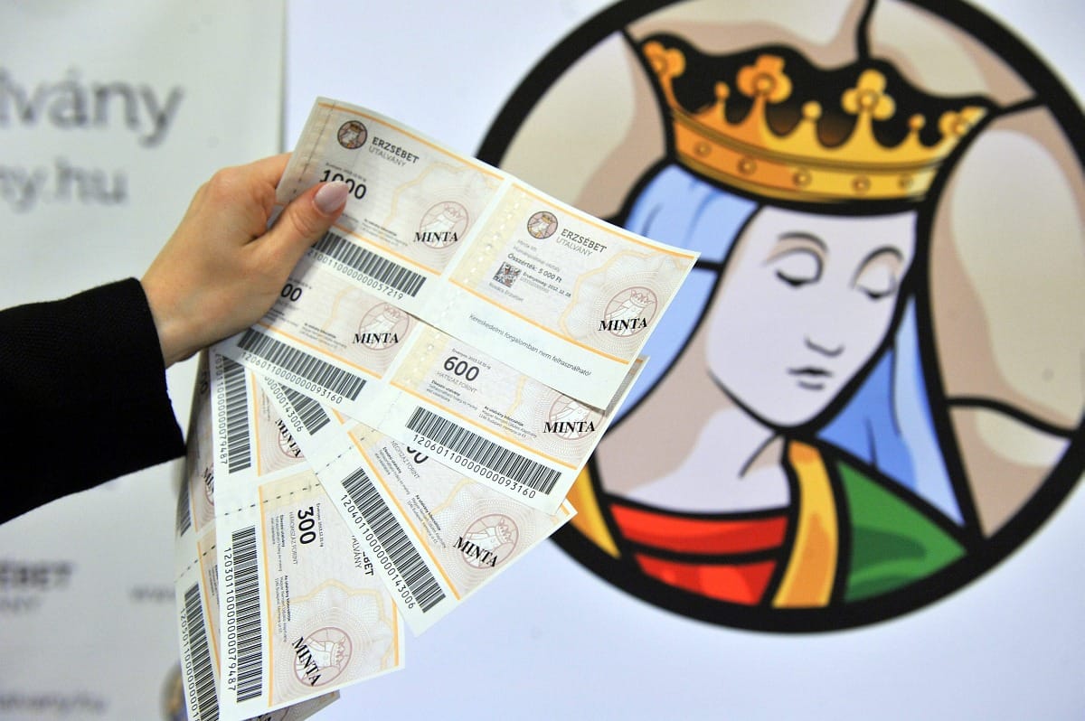 71 országba küldtek Orbánék feleslegesen Erzsébet-utalványt