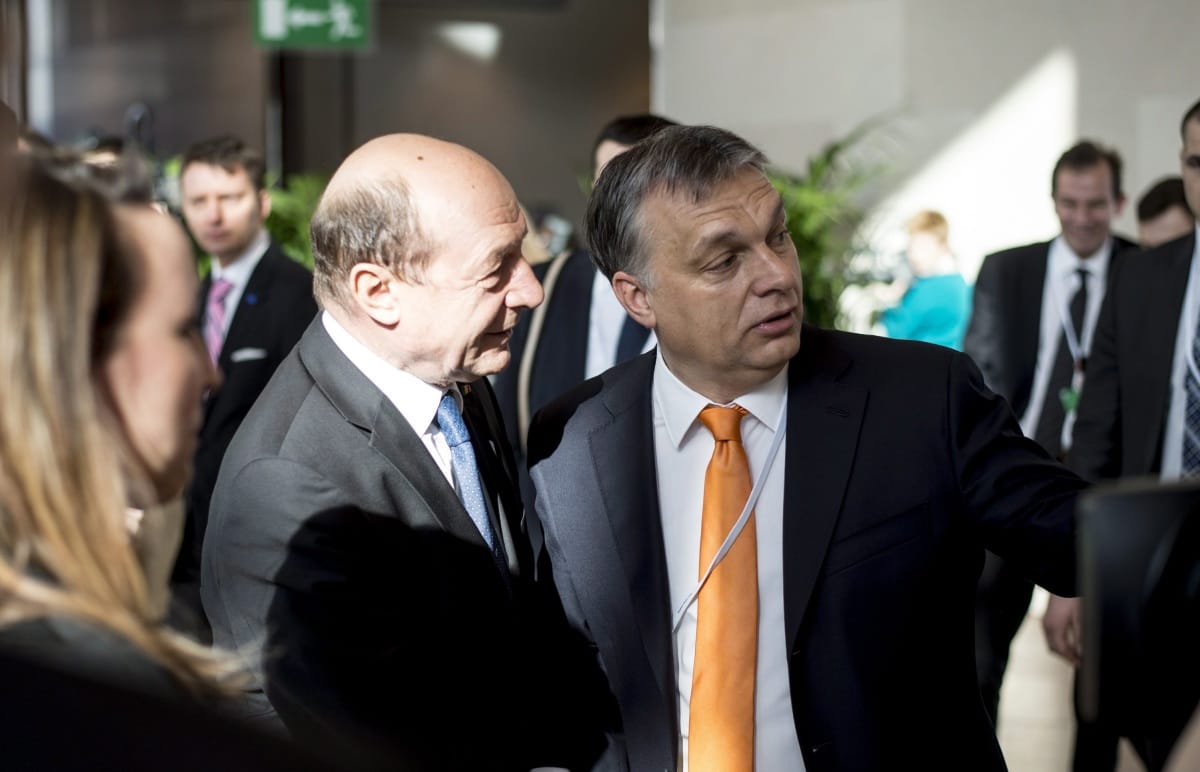 Orbán váratlanul találkozik Basescu román elnökkel