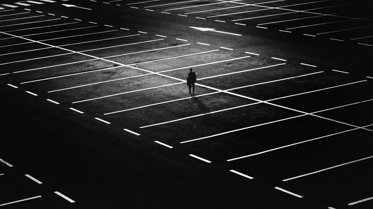 Soroljuk a városokat: hol parkolhat ingyen, ha zöld rendszám van az autóján?